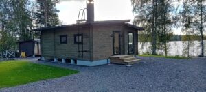 2-osainen kesämökki - Loghirsi